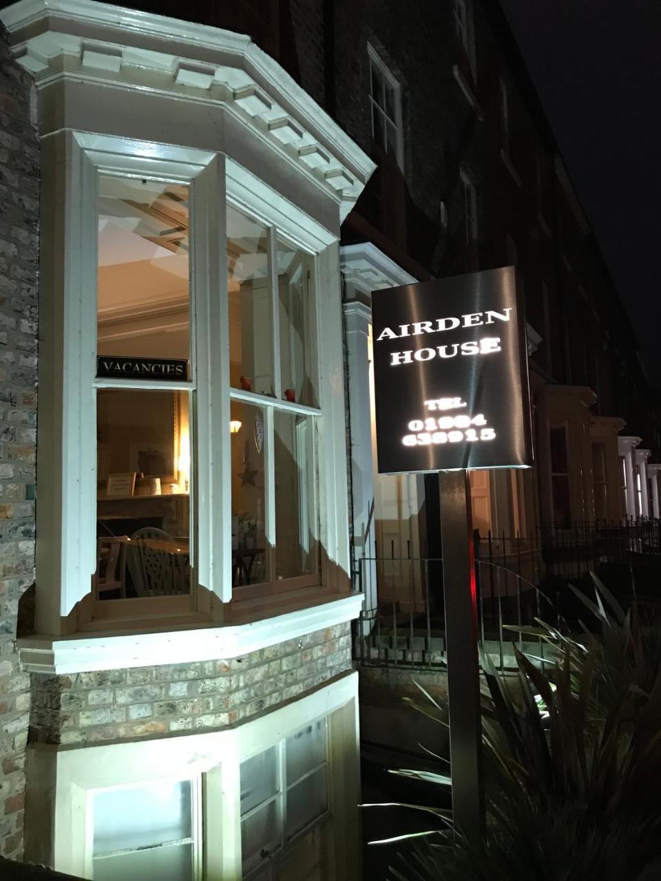 Guest house Airden House